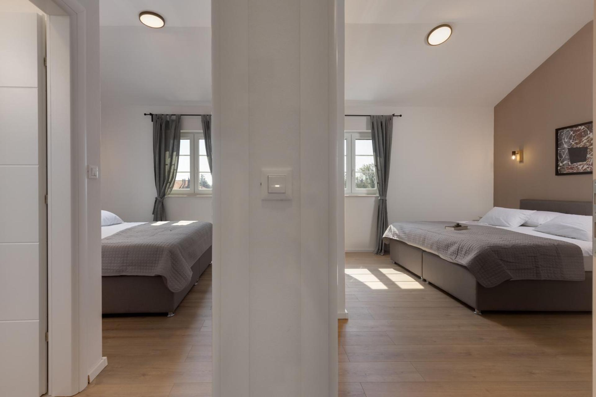 Villa Mediterra Prima Нин Екстериор снимка