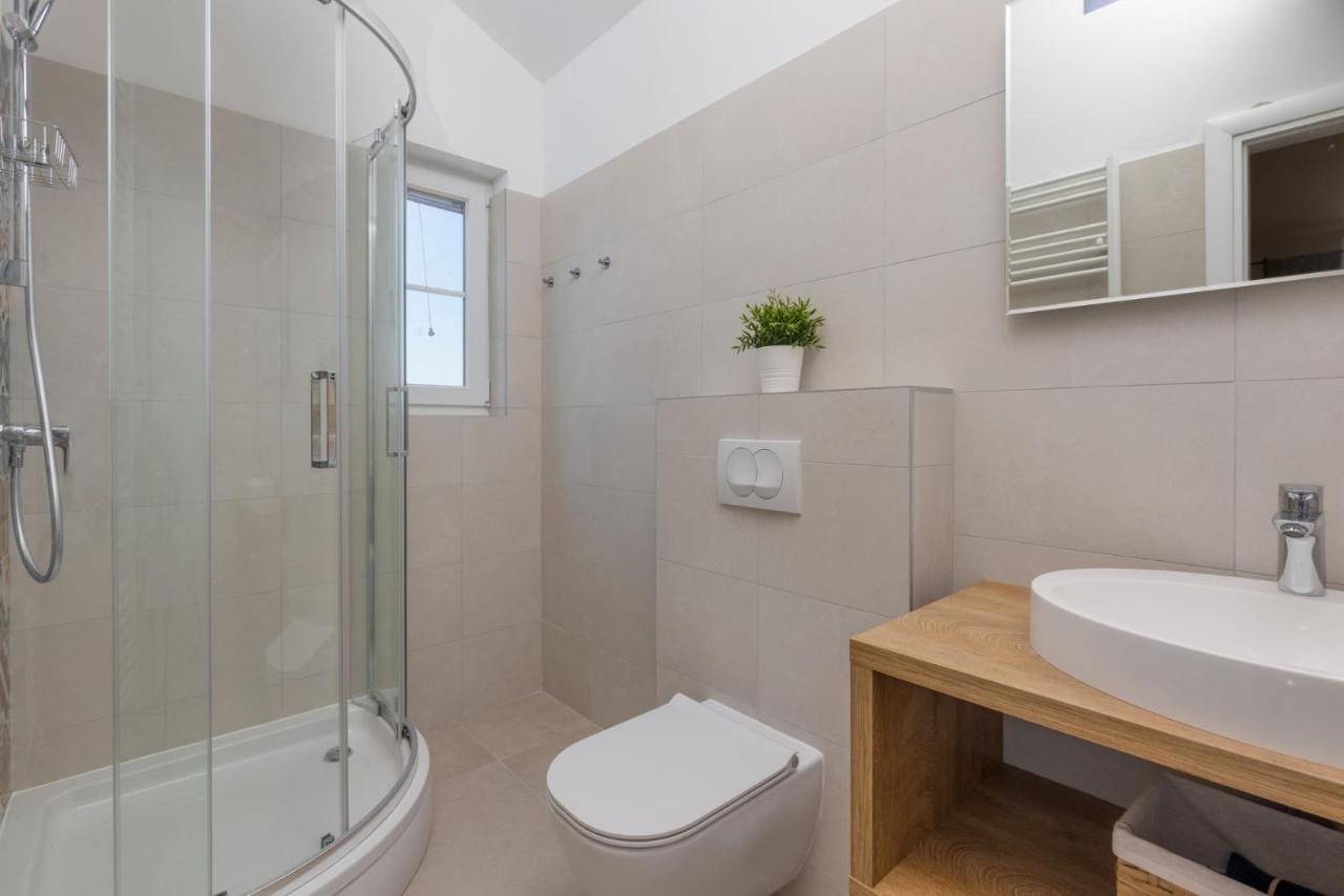 Villa Mediterra Prima Нин Екстериор снимка